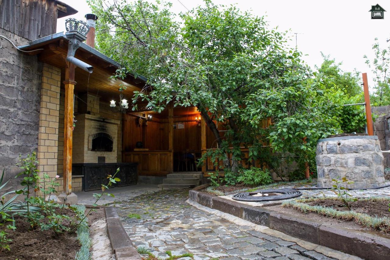 Guest House In Gyumri Exterior photo